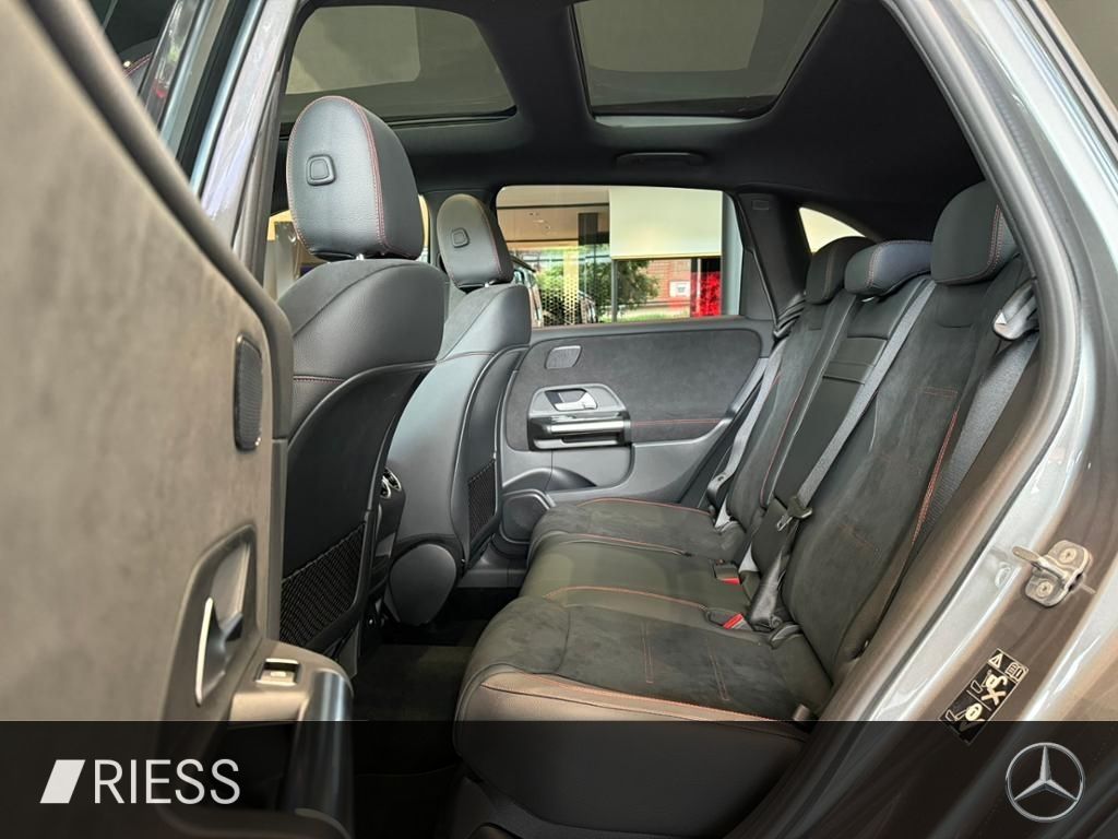 Mercedes-Benz B 200 2025