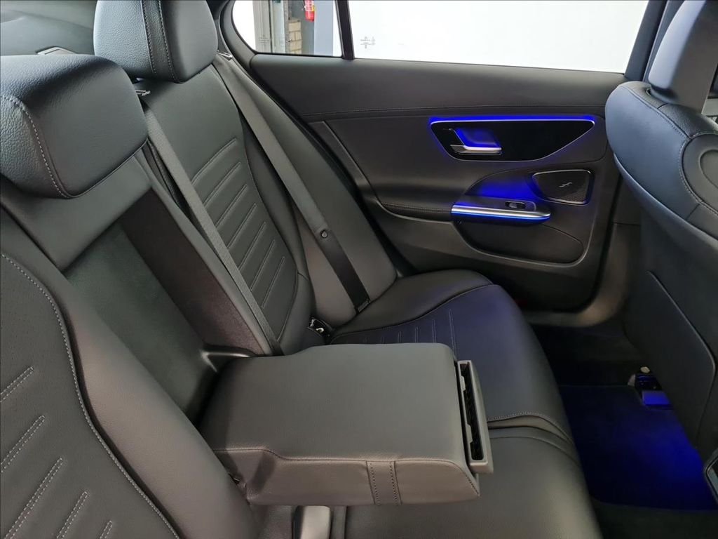 Mercedes-Benz C 200 2024