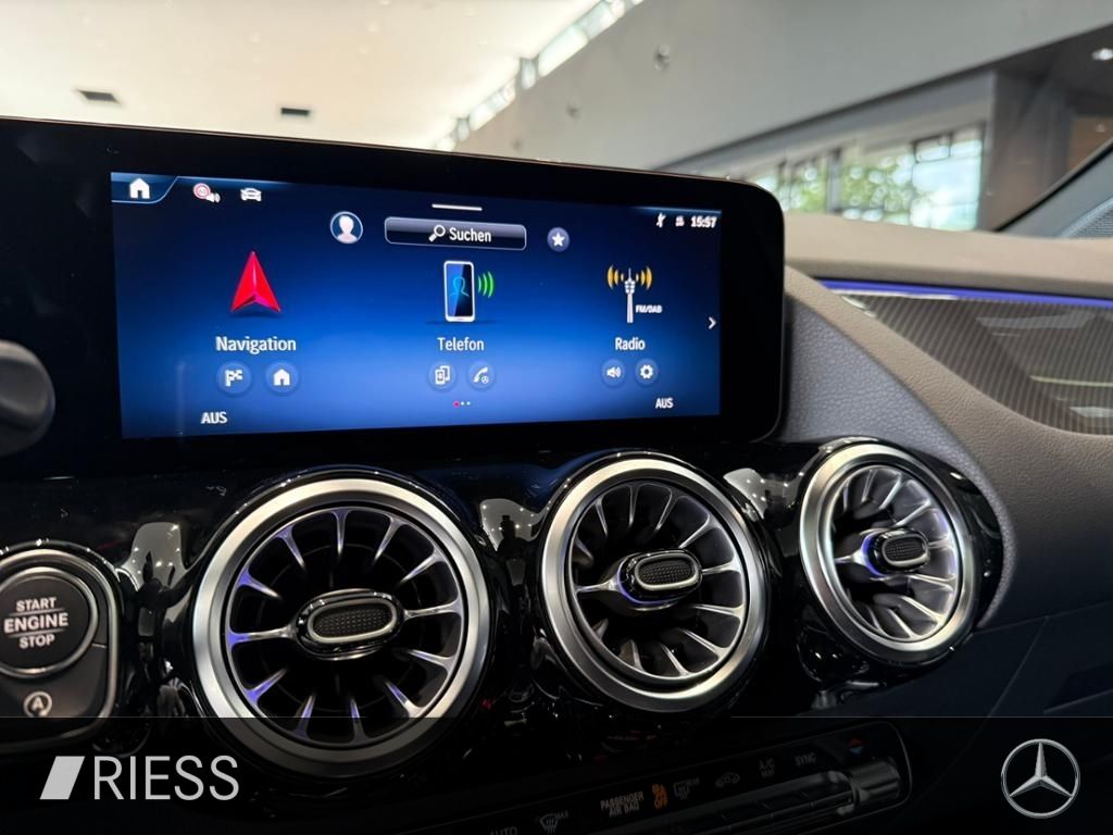 Mercedes-Benz B 200 2025