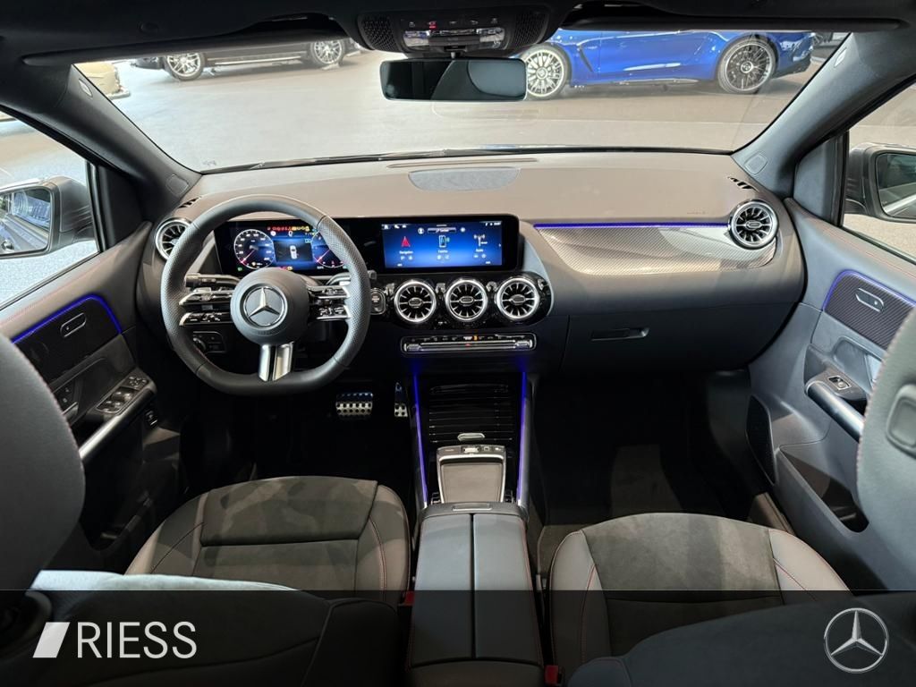 Mercedes-Benz B 200 2025