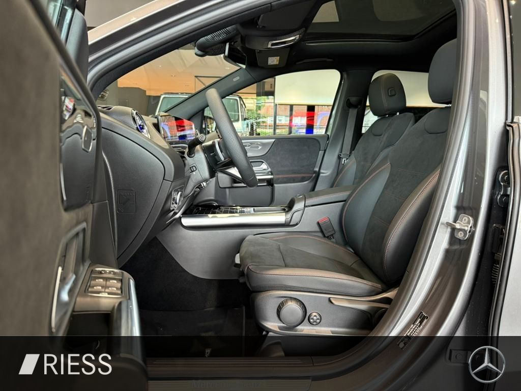 Mercedes-Benz B 200 2025