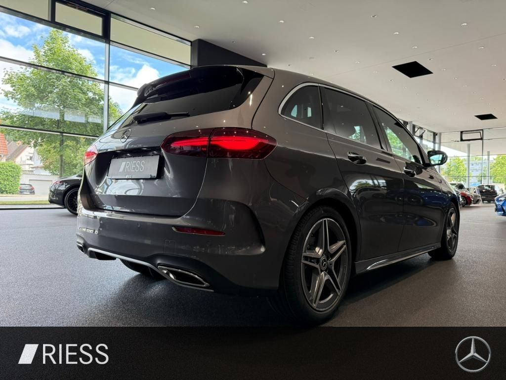 Mercedes-Benz B 200 2025