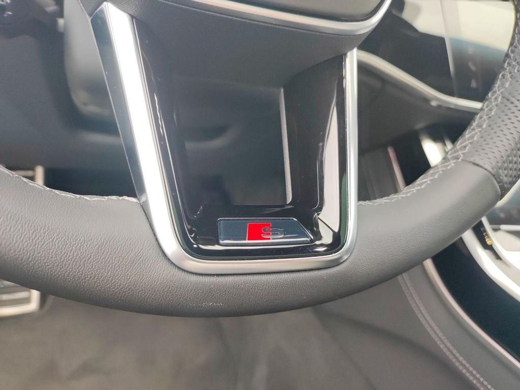 Audi S8 2024