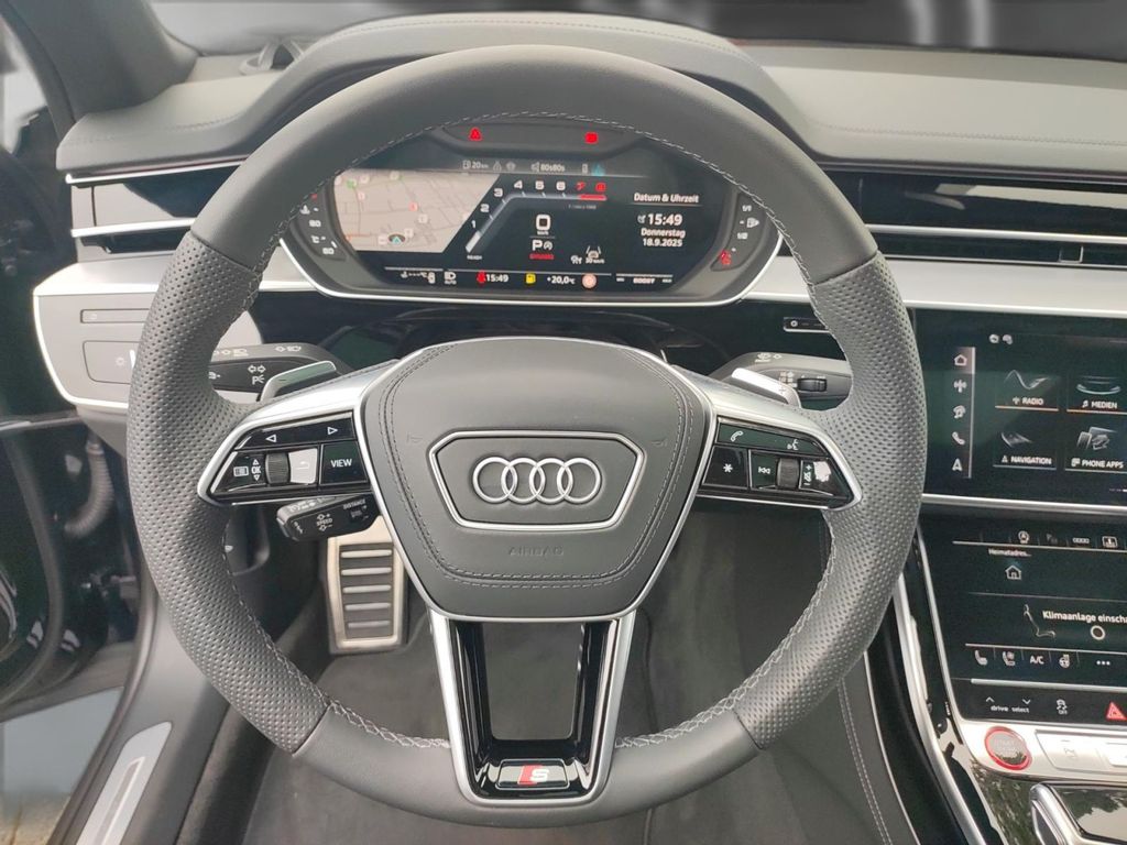 Audi S8 2024