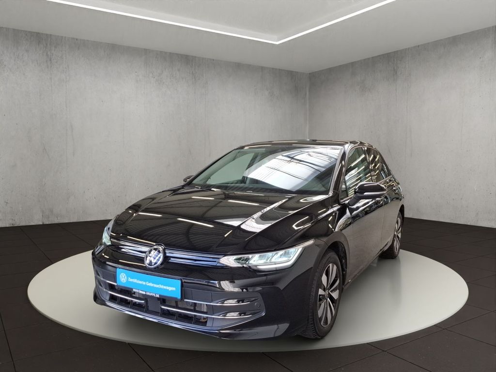 Volkswagen Golf 2024