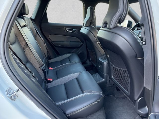 Volvo XC60 2022