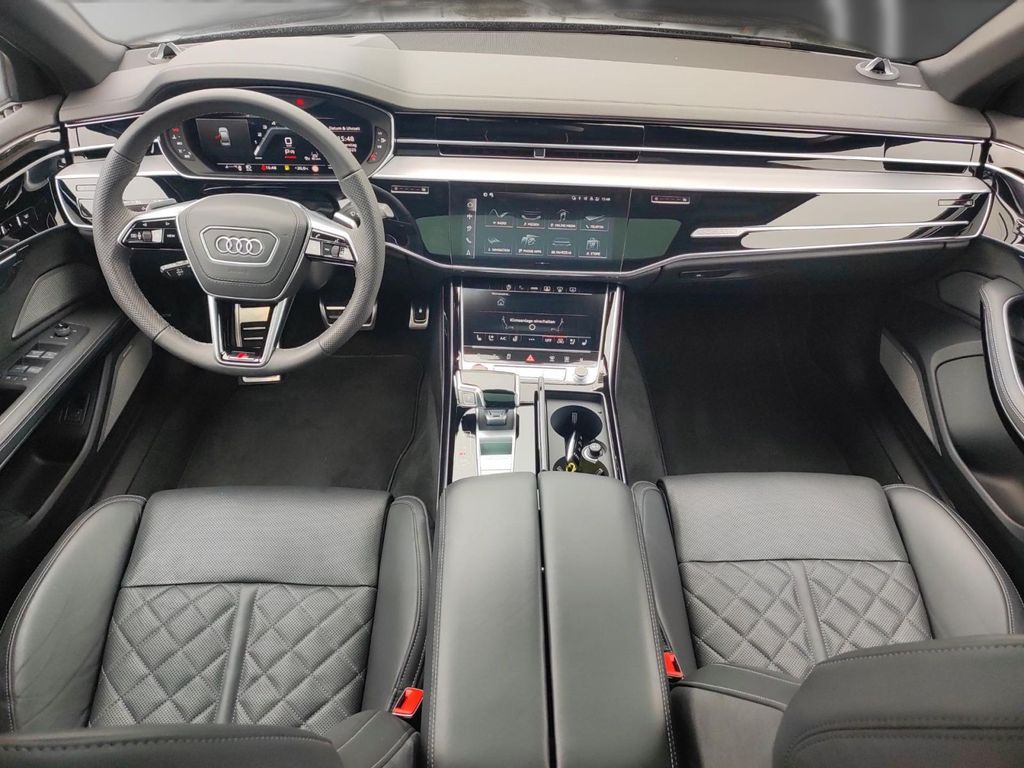 Audi S8 2024