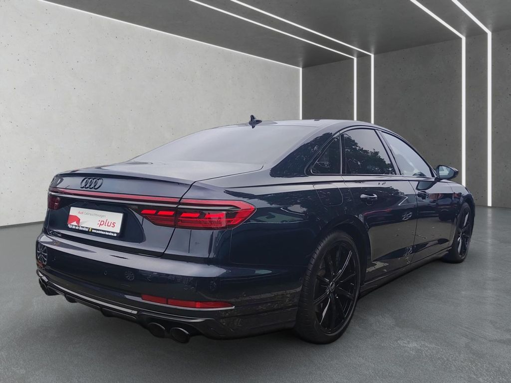 Audi S8 2024