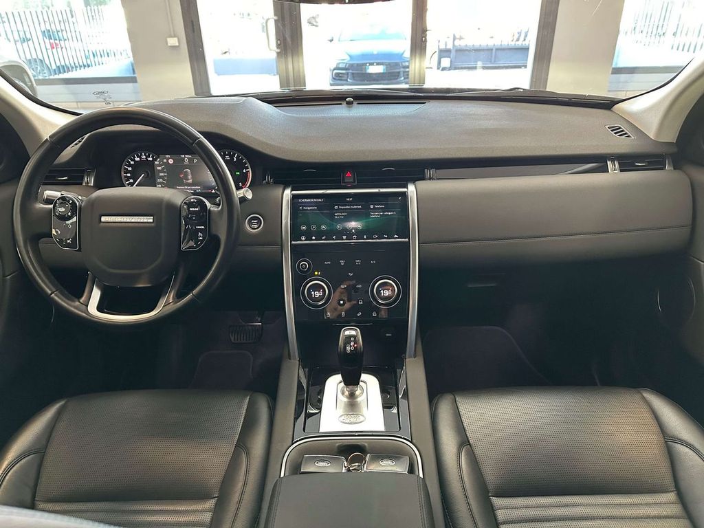 Land Rover Discovery Sport 2020