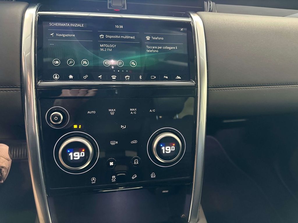 Land Rover Discovery Sport 2020