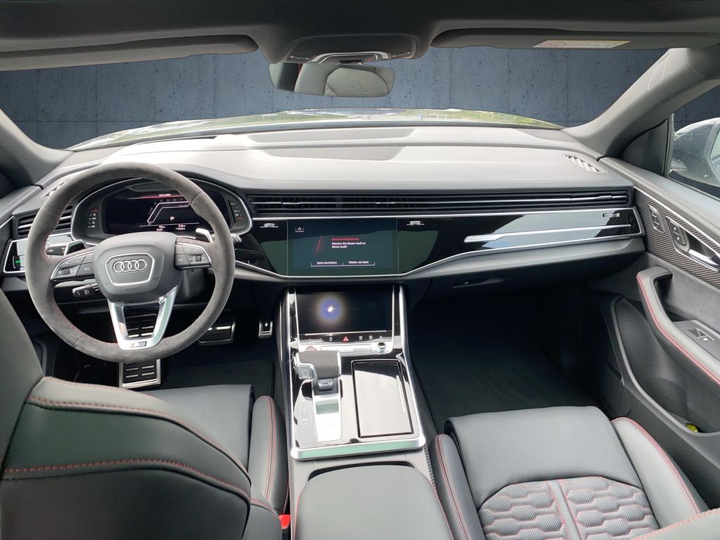 Audi RSQ8 2024