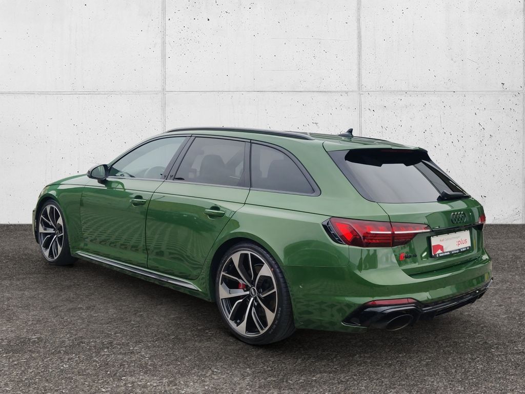 Audi RS4 2021