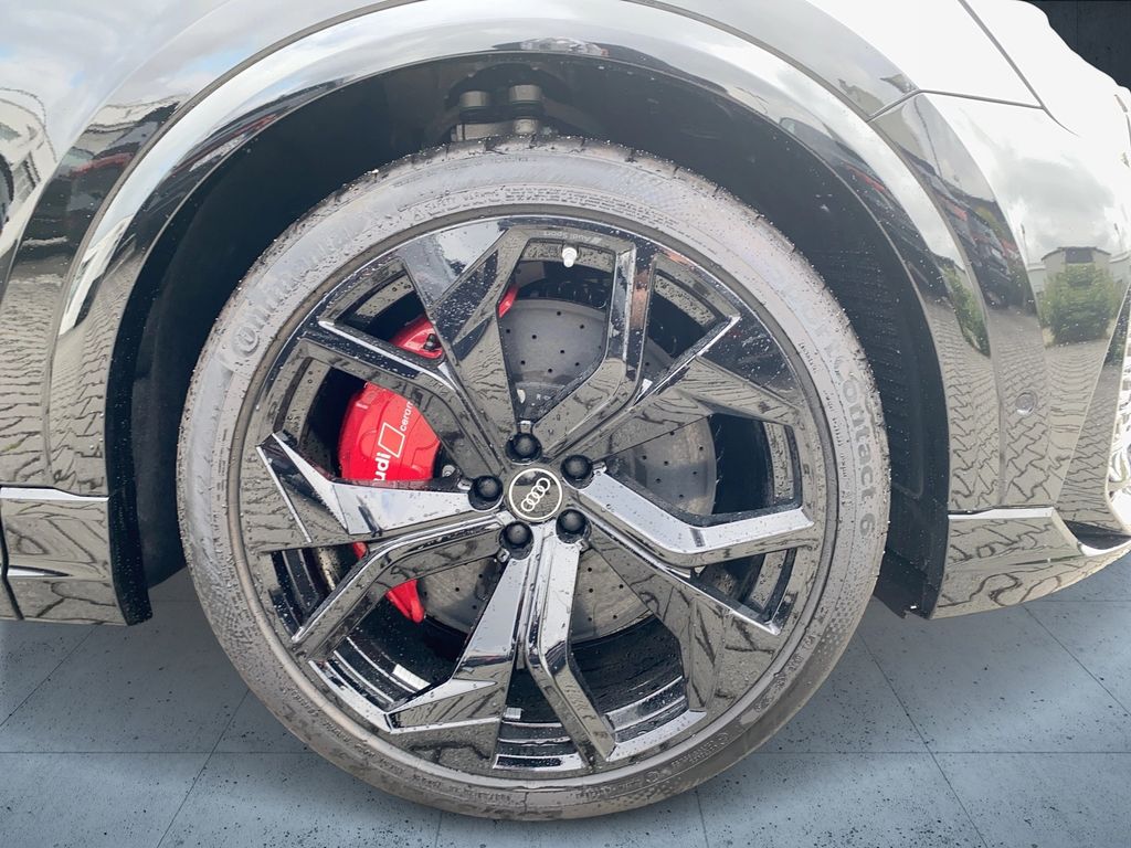 Audi RSQ8 2024