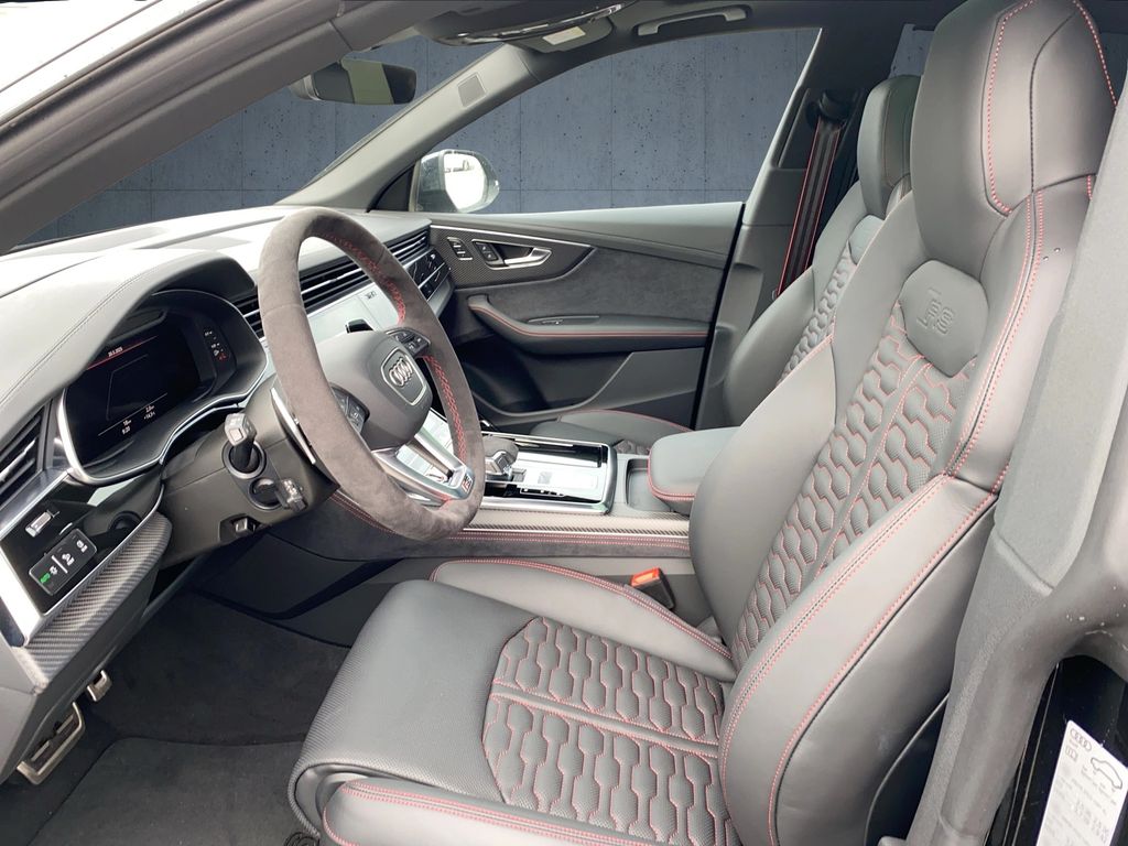 Audi RSQ8 2024
