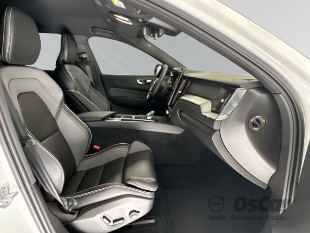 Volvo XC60 2025