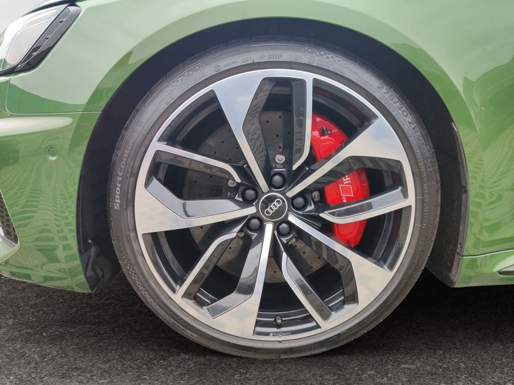 Audi RS4 2021