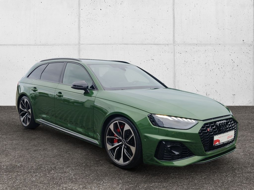 Audi RS4 2021