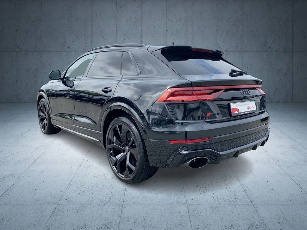 Audi RSQ8 2024