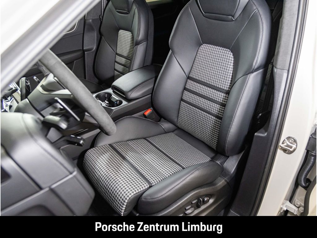 Porsche Cayenne 2025