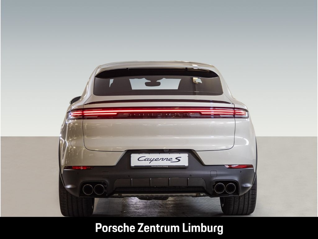 Porsche Cayenne 2025