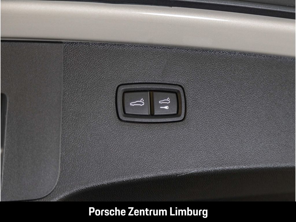 Porsche Cayenne 2025