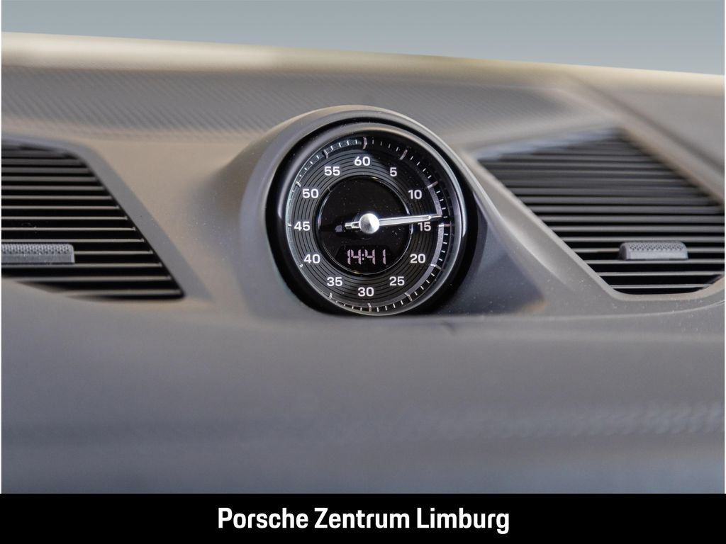 Porsche Cayenne 2025