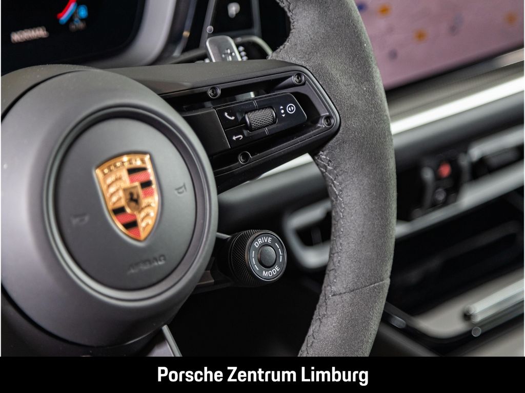 Porsche Cayenne 2025