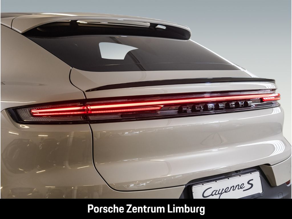Porsche Cayenne 2025