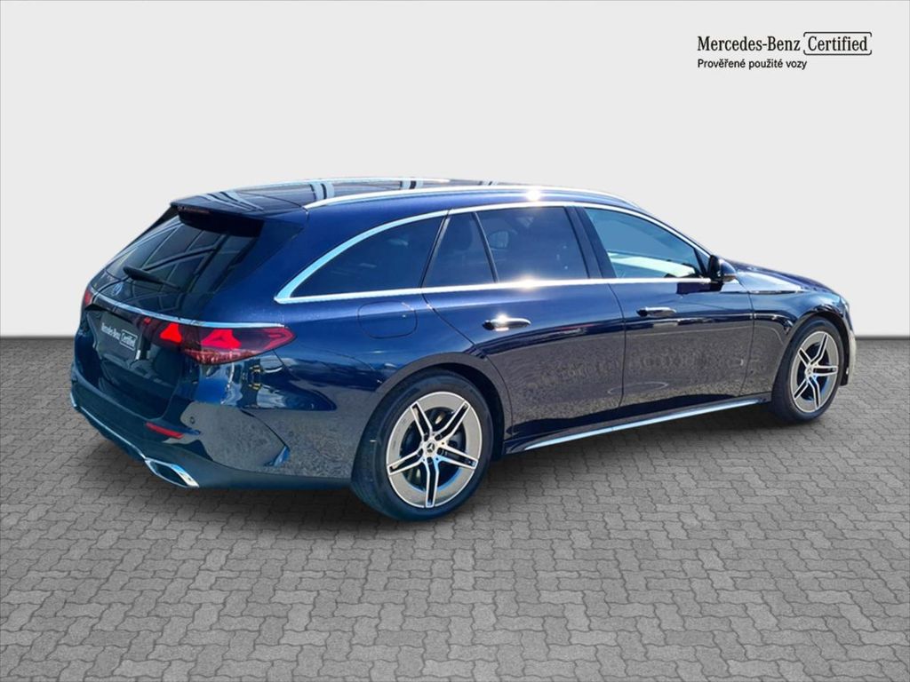 Mercedes-Benz E 300 2023