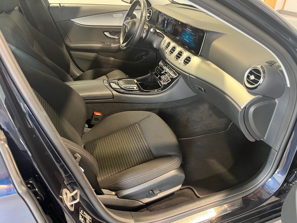 Mercedes-Benz E 220 2022