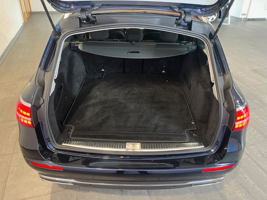 Mercedes-Benz E 220 2022