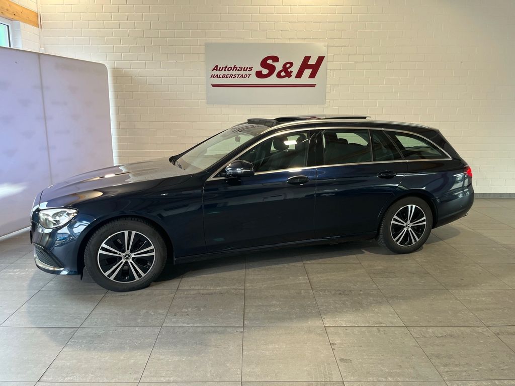 Mercedes-Benz E 220 2022