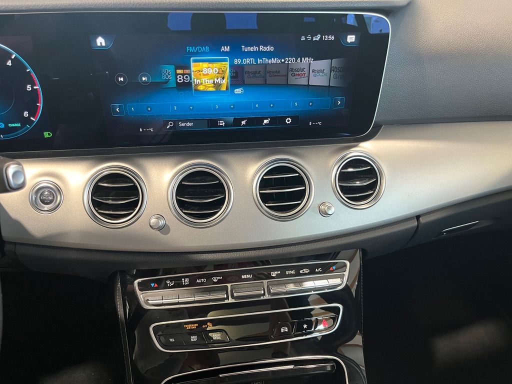 Mercedes-Benz E 220 2022