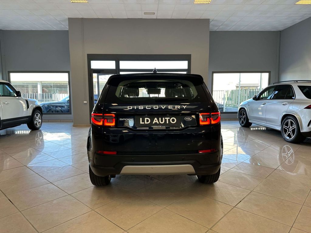 Land Rover Discovery Sport 2021