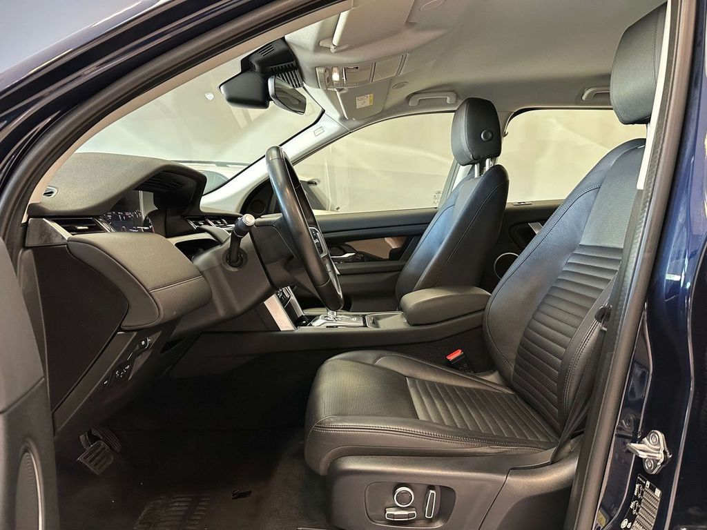 Land Rover Discovery Sport 2021