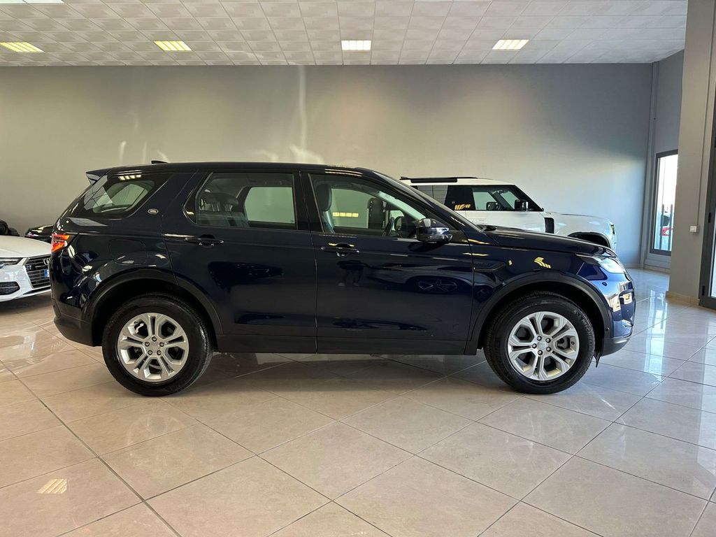 Land Rover Discovery Sport 2021