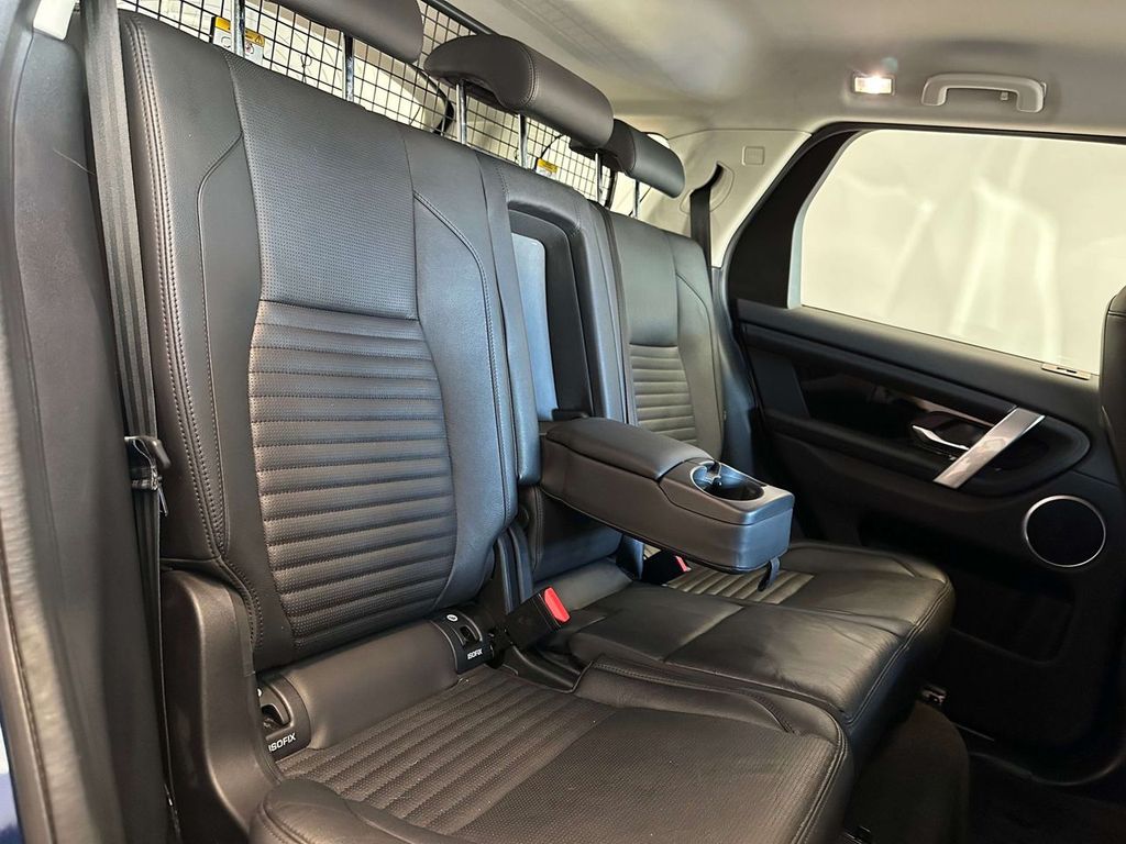 Land Rover Discovery Sport 2021