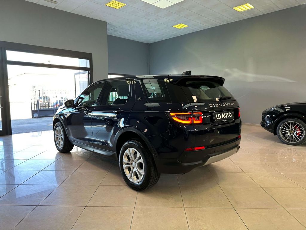 Land Rover Discovery Sport 2021
