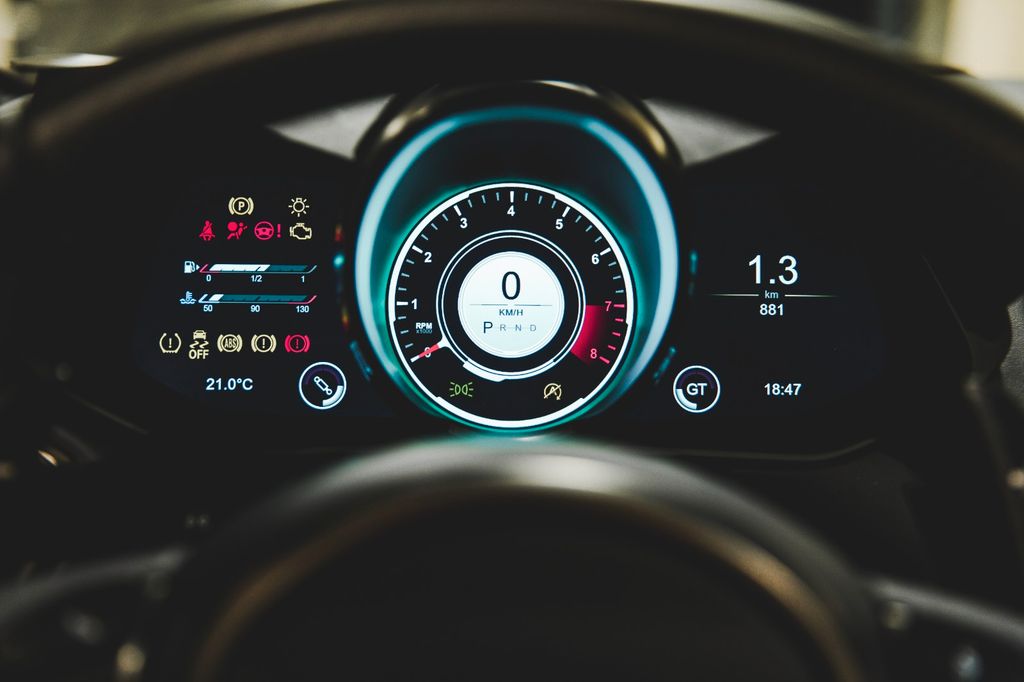 Aston Martin DBS 2024