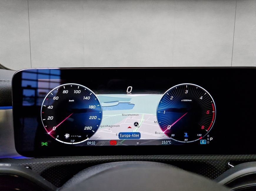 Mercedes-Benz CLA 200 2025