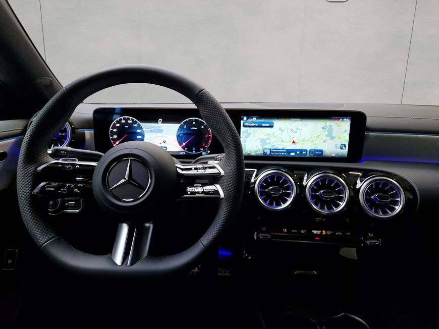 Mercedes-Benz CLA 200 2025