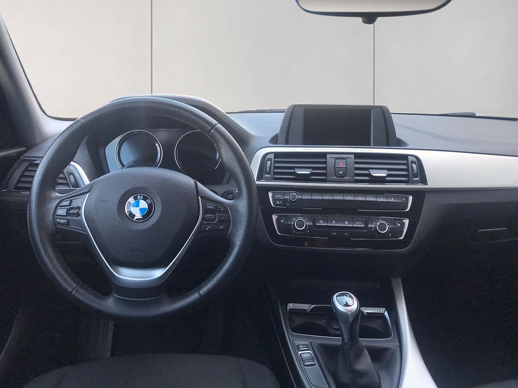 BMW 120 2019