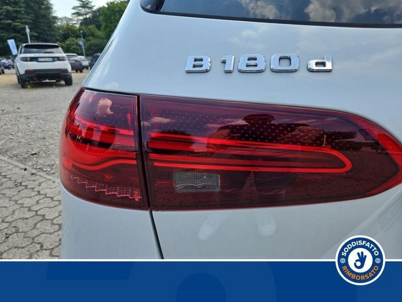 Mercedes-Benz B 180 2023