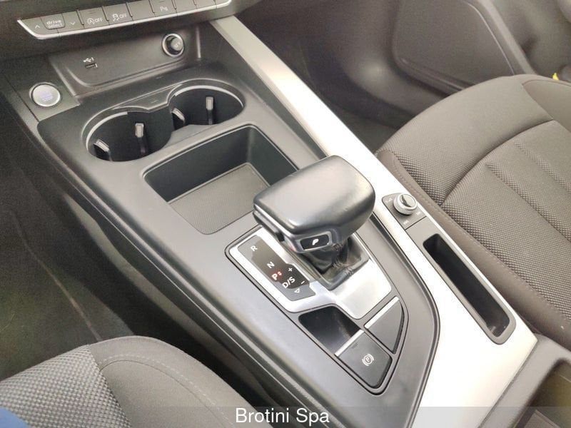 Audi A4 2021