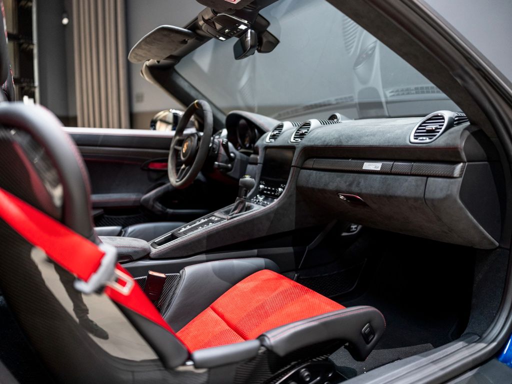 Porsche Boxster 2024