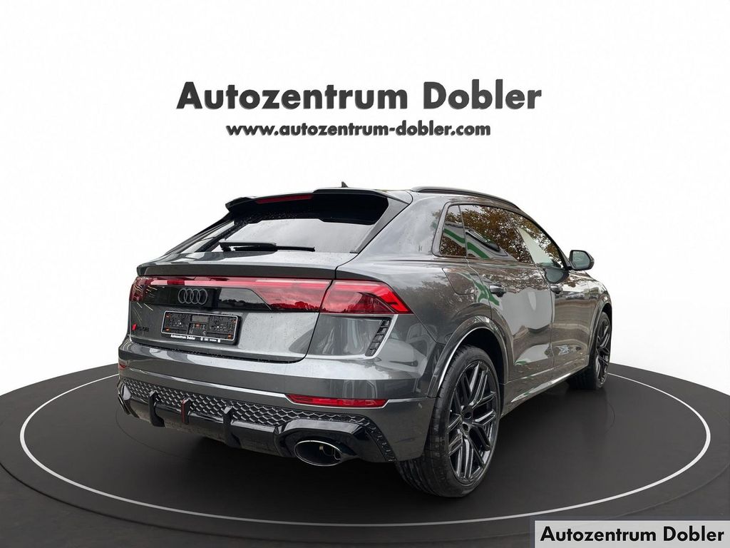 Audi RSQ8 2025