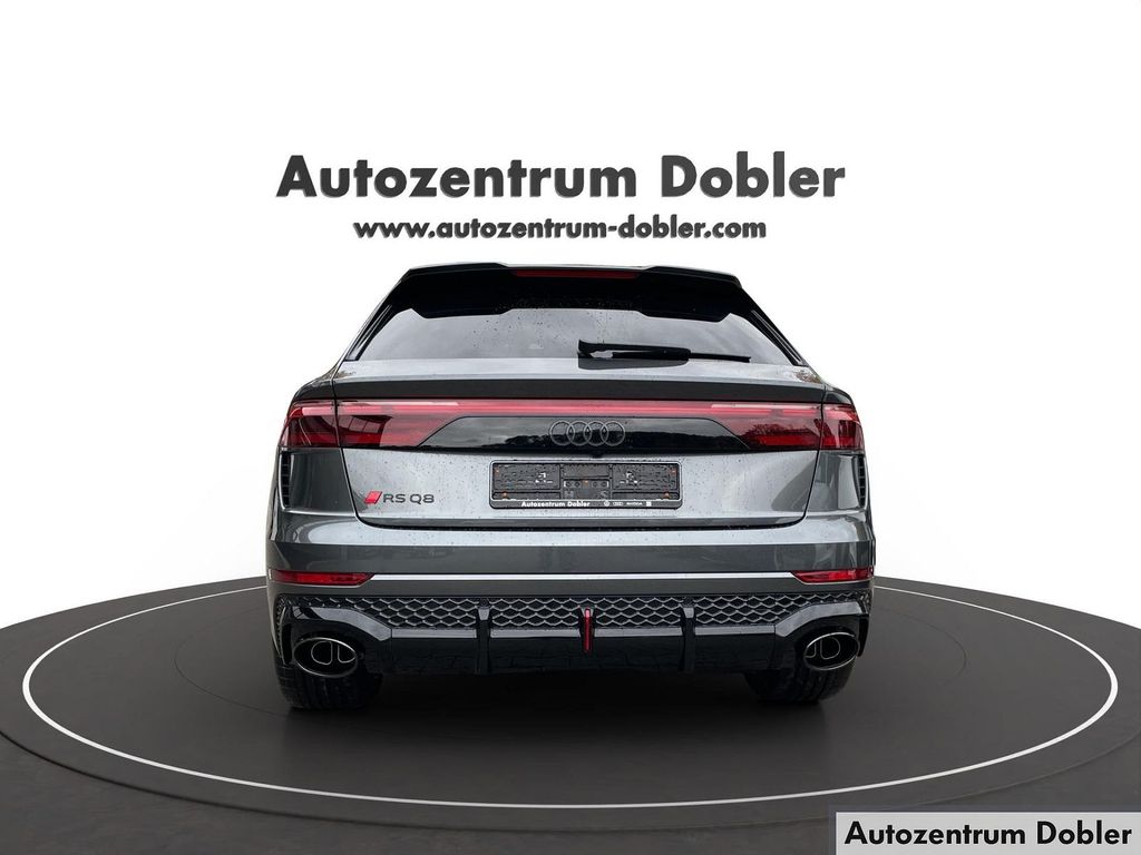 Audi RSQ8 2025