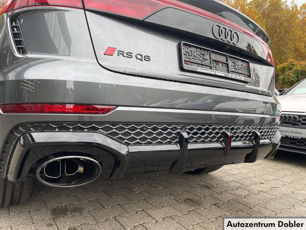 Audi RSQ8 2025