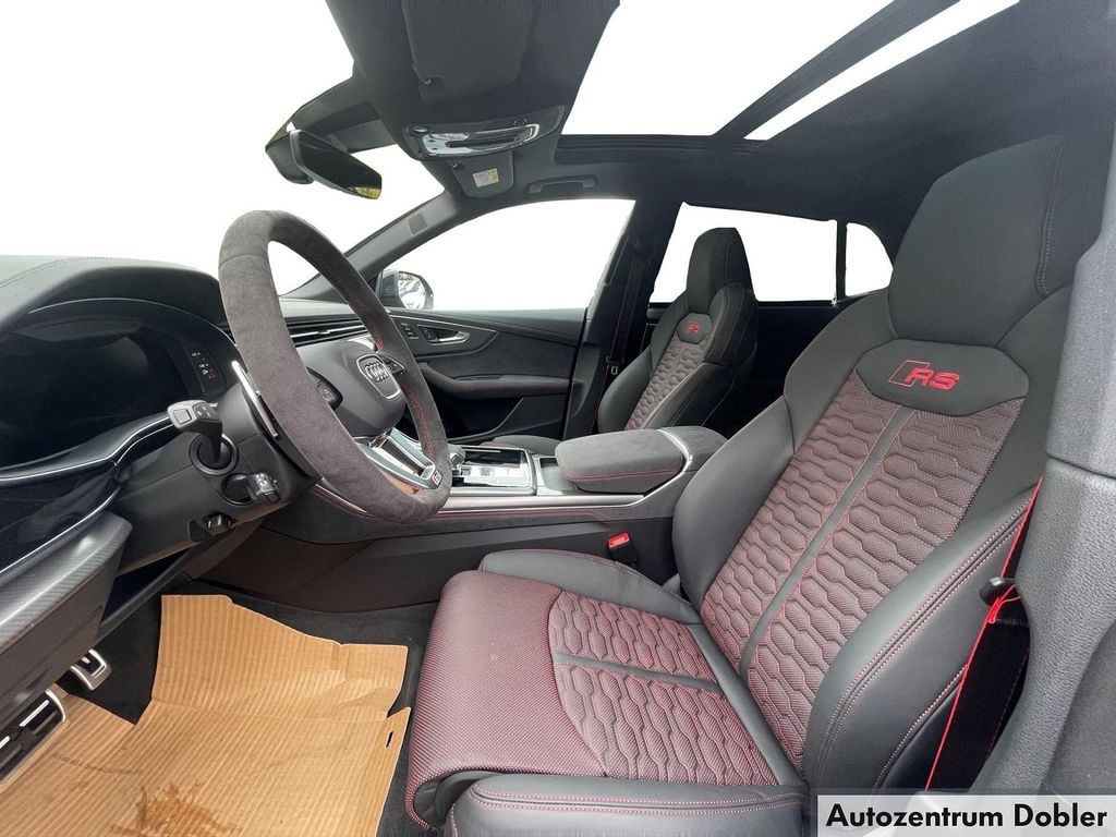 Audi RSQ8 2025