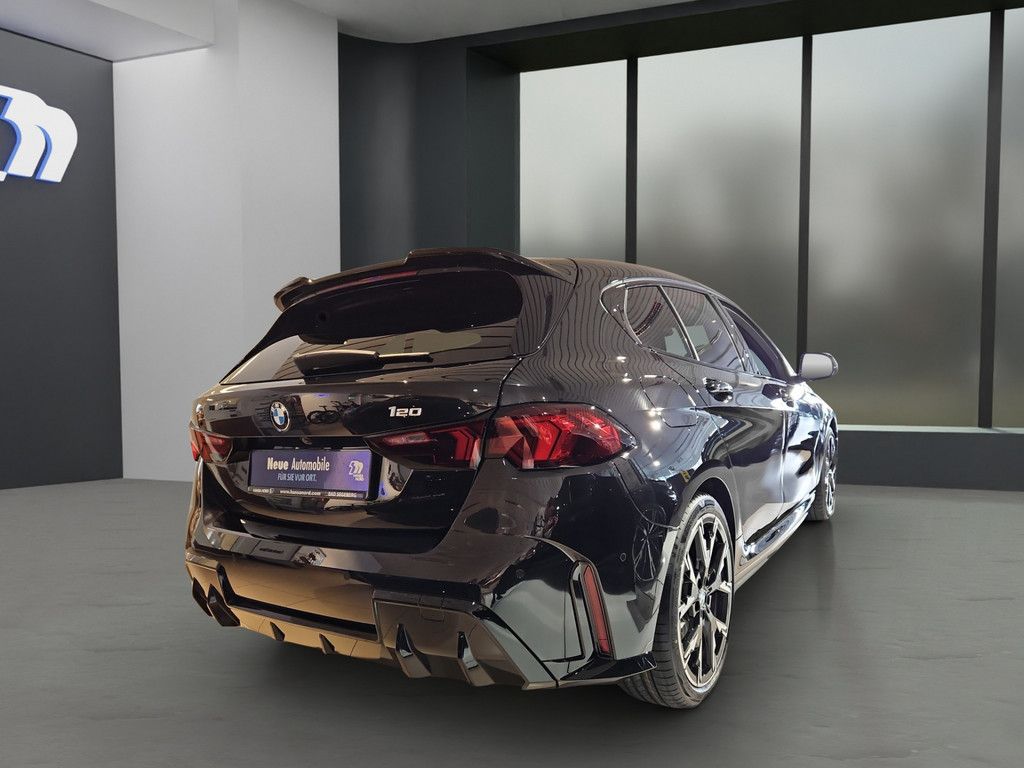 BMW 120